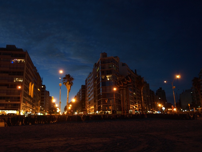 ../../Pictures/240110/059 Montevideo Pocitos.JPG